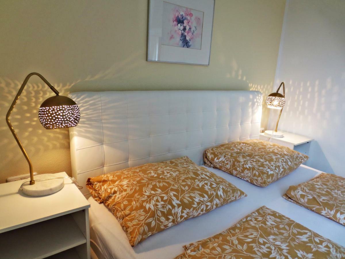 באד אישל Flores, Ferienhaus Oder Doppelzimmer, Im Gruenen, 5 Gehminuten Ins Zentrum, Parkplatz, Zero Emissions מראה חיצוני תמונה